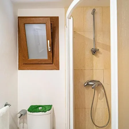 Apartment Amazing Seafront Den Bossa 3