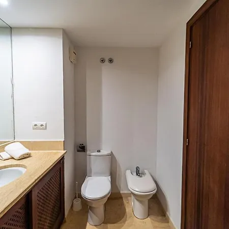 Apartman Amazing Seafront Den Bossa 3